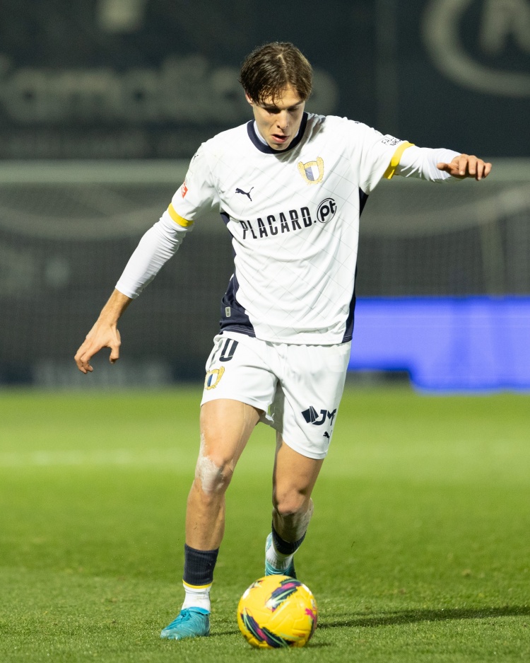 都體：尤文計(jì)劃進(jìn)行中場(chǎng)補(bǔ)強(qiáng)，他們瞄準(zhǔn)了葡萄牙新星古斯塔沃-薩